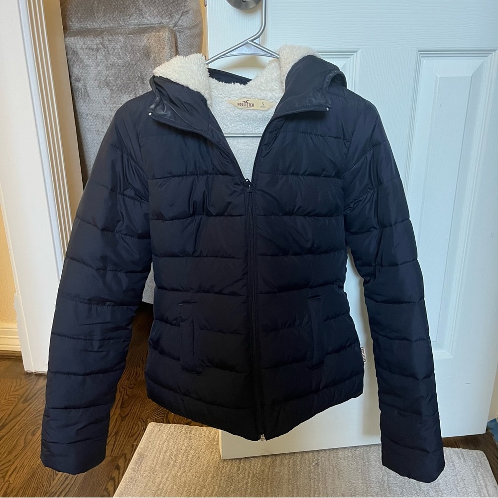 Hollister Puffer Jacket